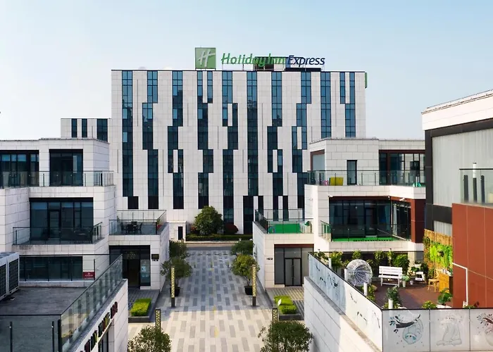 Holiday Inn Express Shanghai Gongkang By Ihg