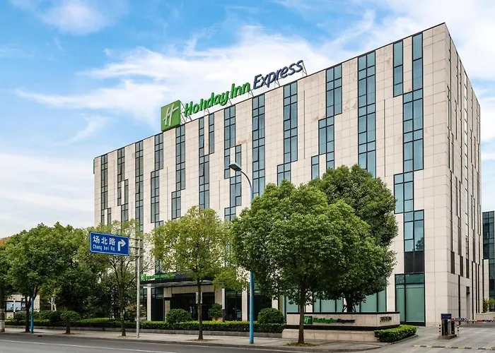 Holiday Inn Express Shanghai Gongkang By Ihg