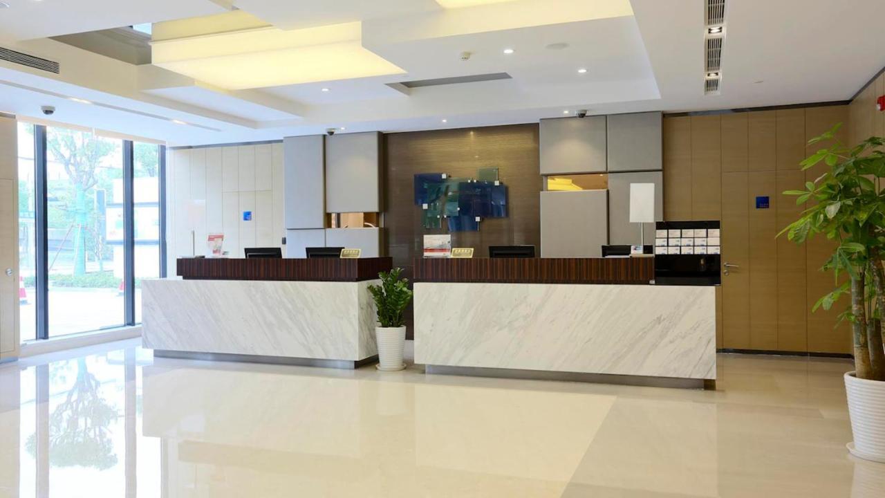 Khách sạn Express Gongkang By Ihg 3*
